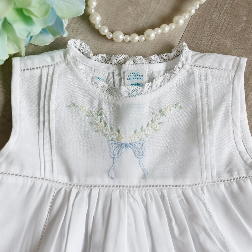 🎀  White Heirloom Dress Embroidery French Lace Feltman Brothers  NWT